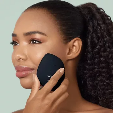   GESKE Sonic Warm and Cool Mask 9-in-1 - Multifunctional Facial Massager