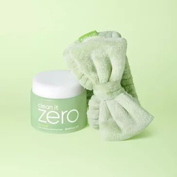   Banila Co Clean It Zero Special Bonus gift set for nourishment and hydration