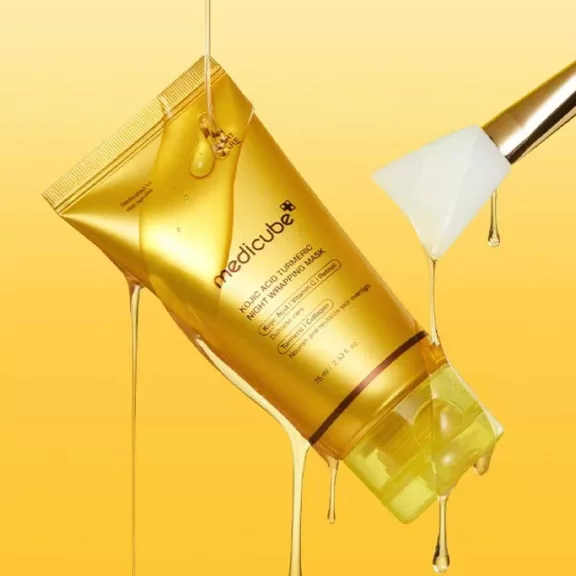 Medicube Kojic Acid Turmeric Night Wrapping Mask 75ml - Lehúzható Éjszakai Maszk