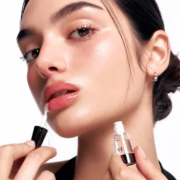   VT Cosmetics Reedle S Lip Plumper Moisturizing Transparent Shiny Lip Gloss 