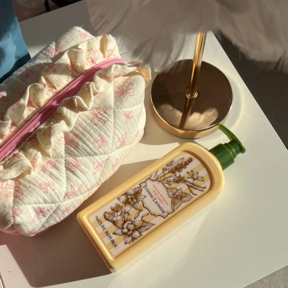 Nature Republic Perfume De Nature Body Oil Wash Evening Lavender 345ml - Levendulás tusfürdő