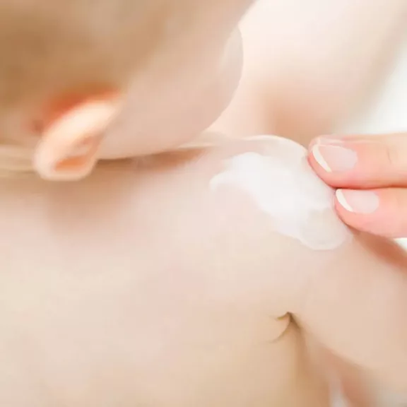 Atopalm MLE Lotion - Moisturizing body lotion for sensitive skin