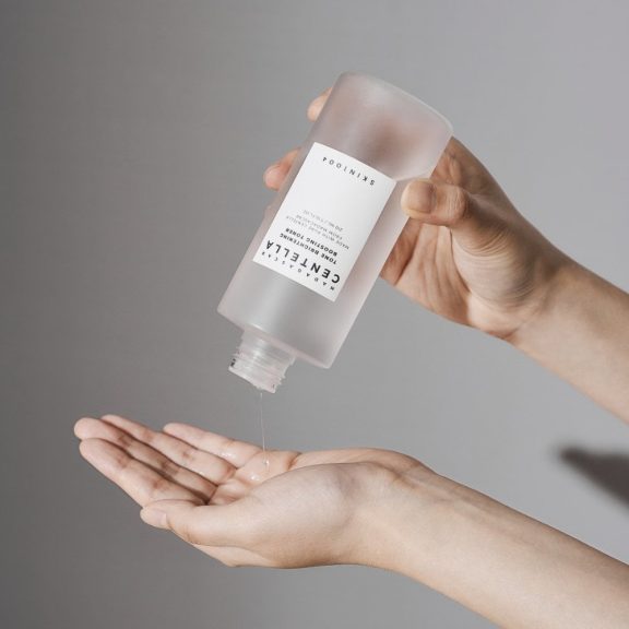 Skin1004 Madagascar Centella Tone Brightening Boosting Toner 210 ml