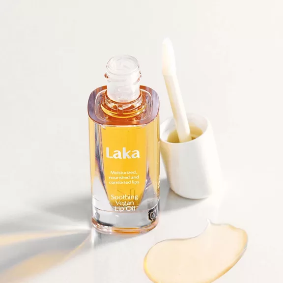 LAKA Soothing Vegan Lip Oil Nourishing Yellow - Lip Oil