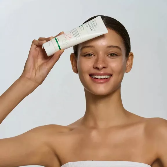 AXIS-Y Sunday Morning Refreshing Cleansing Foam 120 ml - Foaming Cleanser